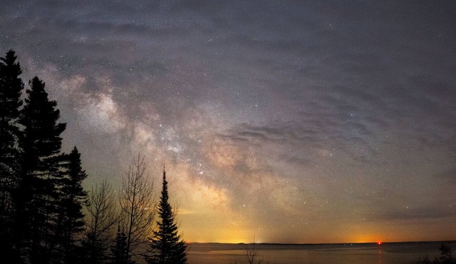 Take in Lake Superior breathtaking views! Centrally located with a Sauna