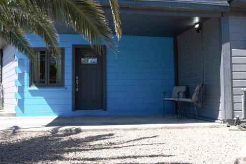 Take it back to simple times with this Retro Retreat!