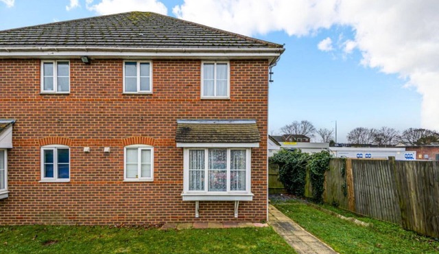 TakeOff House - Whole House Next To Heathrow Airport! Sleeps 5