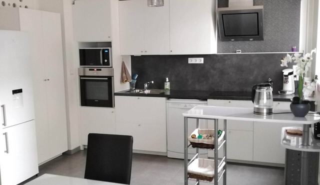 Talence Very nice apartment T3 with 2 bedrooms on ground floor Fiber and WIFI