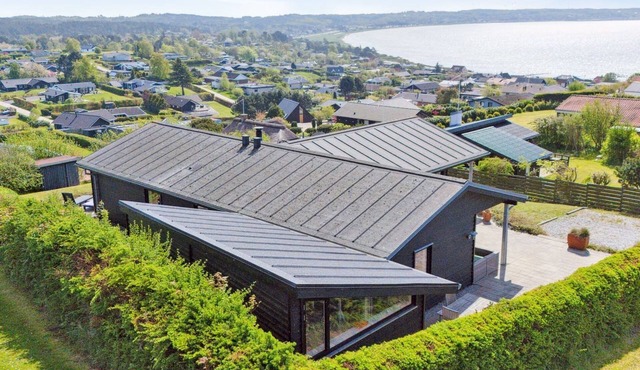 "Talika" - 700m from the sea by Interhome