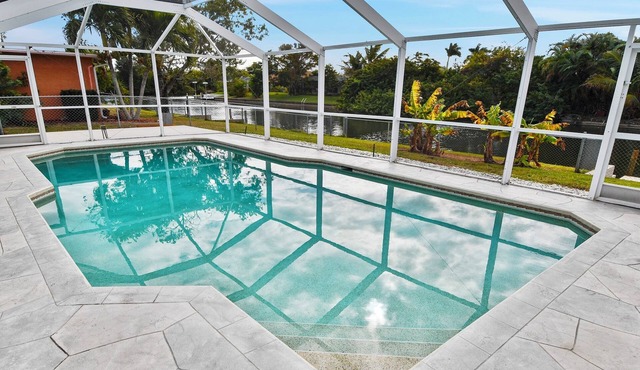 Talita | Canal Home, Heated Pool & fanced Yard