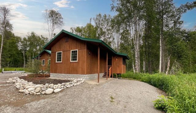 Talkeetna Wilderness Lodge - Luxury King Cabin 9