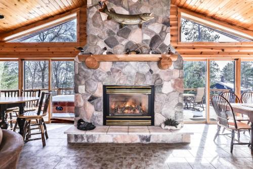 Tall Pines Lodge in Eagle River WI