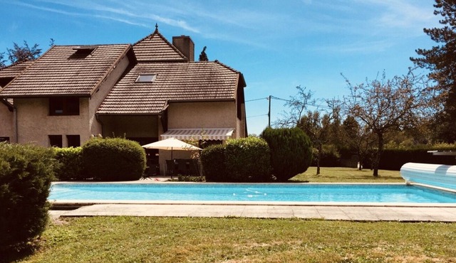 Tall stones (Manor type)