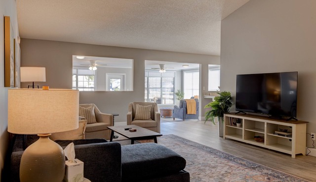 Tall Timbers Waterfront Oasis: 3BR/2 BATH Retreat with Garage