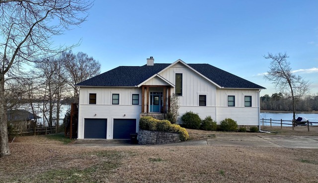 Talladega Race Week House on Lake Logan Martin