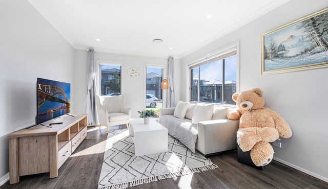 Tallawong 6Br near Schofield/Rousehill Centren