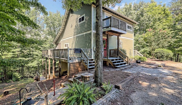 Tallulah Falls Cabin: location, location. location