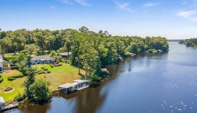 Talquin Lakeside Retreat 4BR/2Bath 1500sqft, 25 minutes to FSU