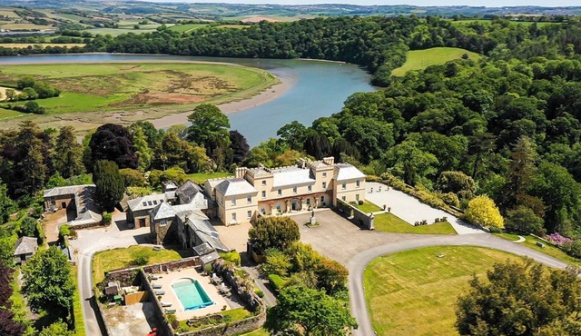 Tamar Castle - Eleven Bedroom Castle, Sleeps 22