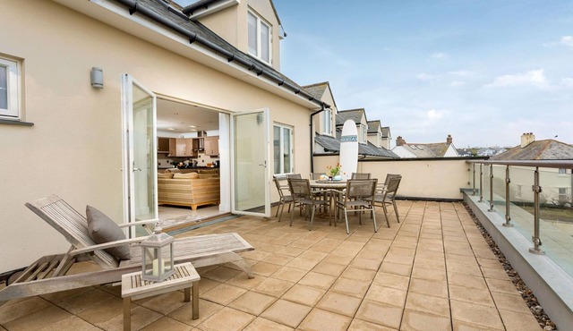 Tamarisk - a beautiful first floor apartment