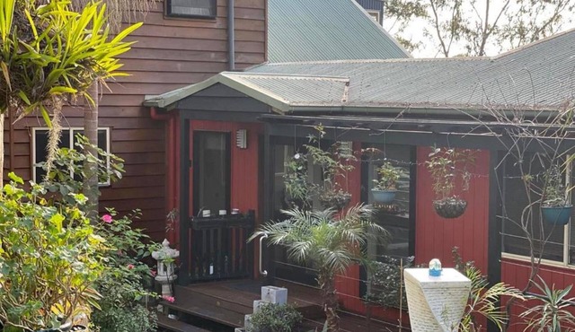 Tambaridge Bed and Breakfast