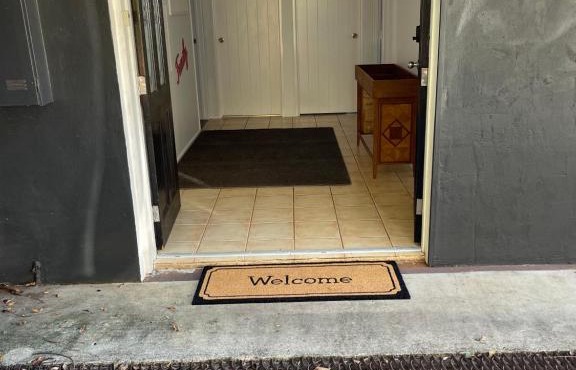 Tamborine Accommodation 84 Eagle Heights Road 6 Bedroom 3 Baths Parking Complete Holiday Home