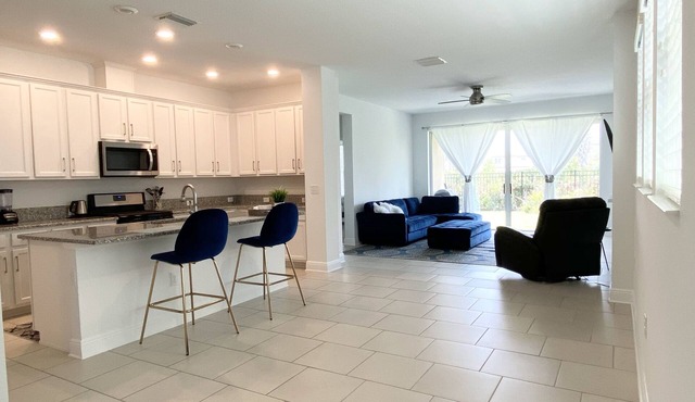 Tampa Bay Apollo Beach new house full amentities!