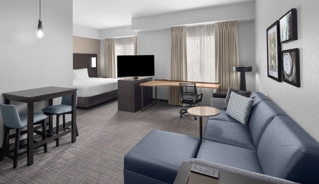 Tampa Bay Family Adventure: Pet-Friendly Suites with Kitchen | 4 Units