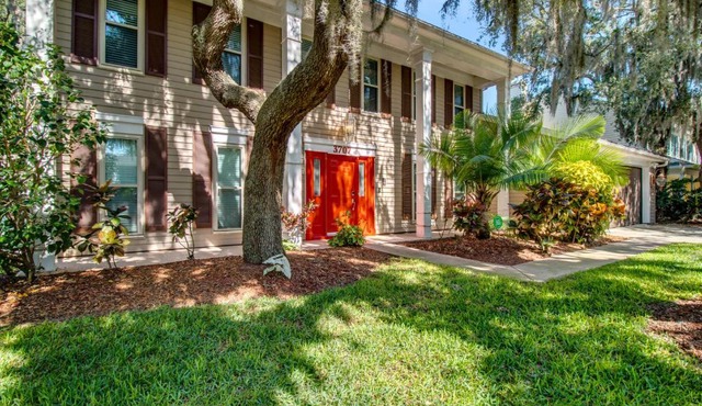 Tampa Bay Pool Home with Heated Pool