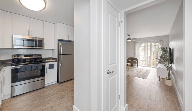 Tampa Comfort Loft on Kennedy