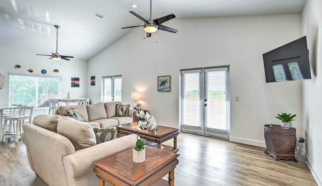 Tampa House w/Patio, Near Downtown & Beaches!