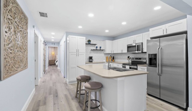 Tampa Modern and Cozy Getaway Near Downtown and Ybor