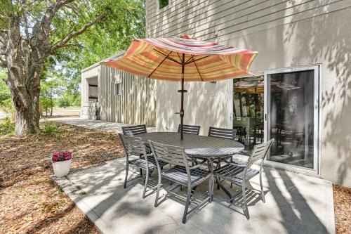 Tampa North Aero Park Townhome: Near Downtown!
