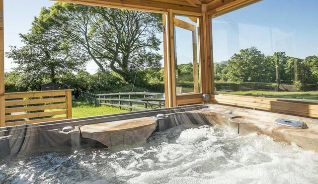 Tan-yr-Onnen, New Quay