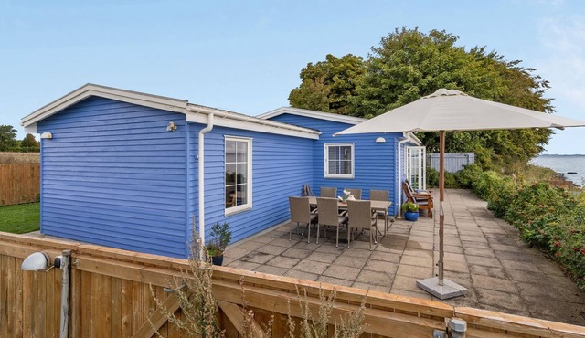 "Tana" - 5m from the sea by Interhome