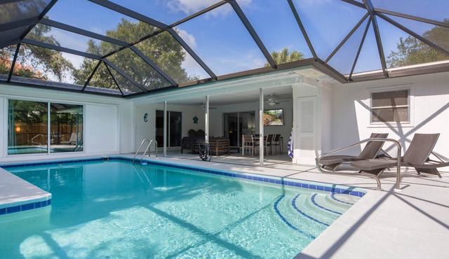 Tana's Siesta Escape - Large Heated Saltwater Pool