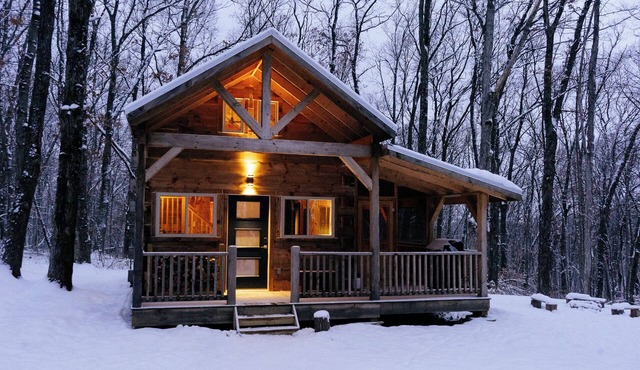 Tanager cabin at Driftless Creek
