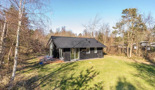 "Tancred" - 200m from the sea by Interhome