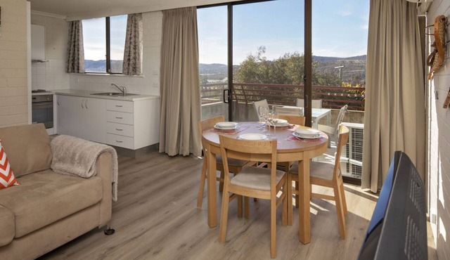 Tanderra 10 on Park Road