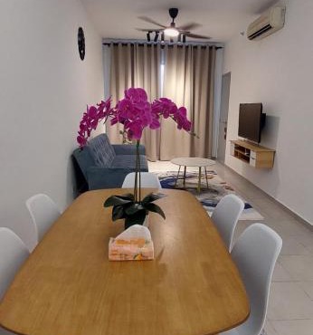 Tangerine Suite @ Near KLIA @ERL