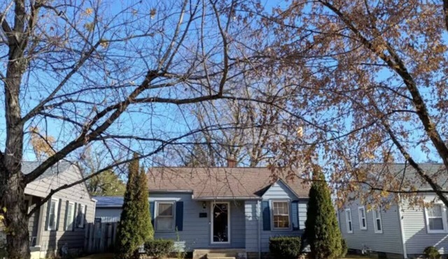 Tangerine Tranquility~ 2BR Grill 6 Mins to ISU