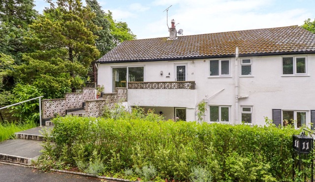 TANGLEWOOD, family friendly, character holiday cottage in Rhos-On-Sea