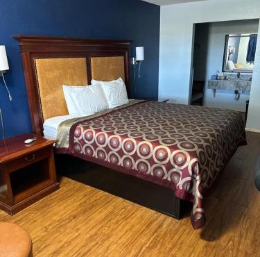 Tanglewood Motel