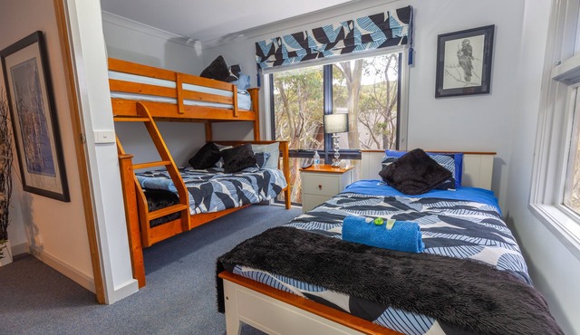 Tanjil Creek Lodge - Bedroom 3 (Views over the Toboggan Park)