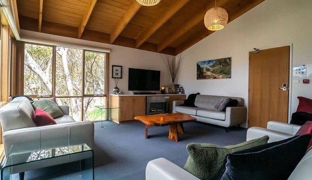 Tanjil Creek lodge - (Whole Lodge 1-4) Luxury in the Alps