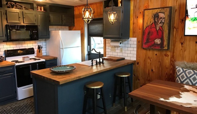 Tannenbaum Golf Club Cabin