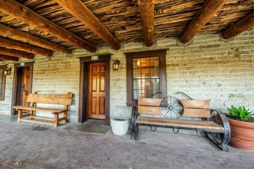 Tanque Verde Guest Ranch
