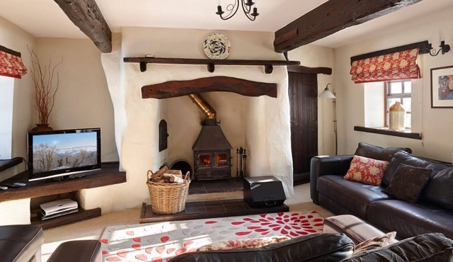 Tansy Cottage - a luxurious and spacious two bedroom cottage with fabulous shared leisure facilities