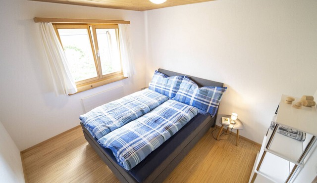 Tanter Vias - Capricorn: Spacious 4.5-room apartment in Sent