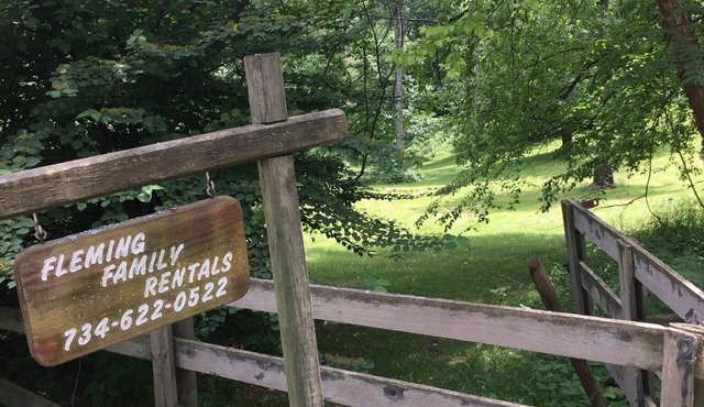 Tappan Lake Area: Sunny, peaceful Cottage with Fishing Pond on 13 Gorgeous Acres