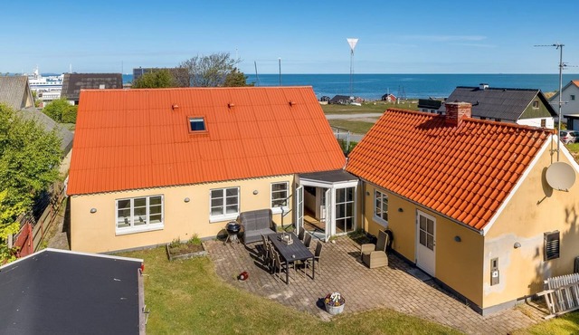 "Tara" - 300m from the sea by Interhome