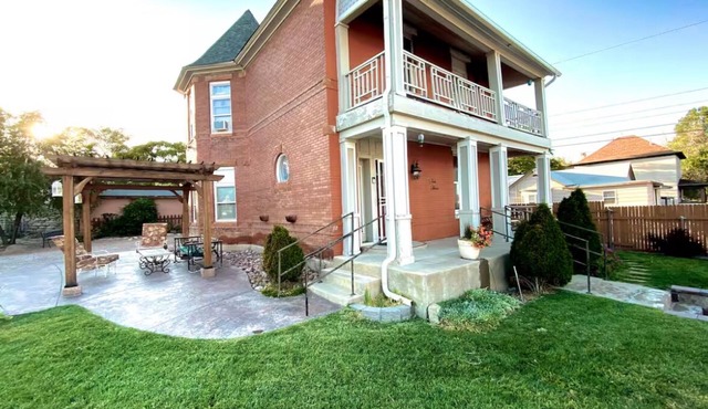 Tara House — Historic Charm, Executive Comfort, Minutes from Downtown