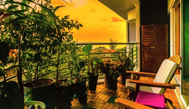 Tara Muda with a large swimming pool sea views- sought after area- wifi included