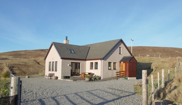 Tarhuna. Family and pet friendly. Spectacular sea views. Beach. Star gazing