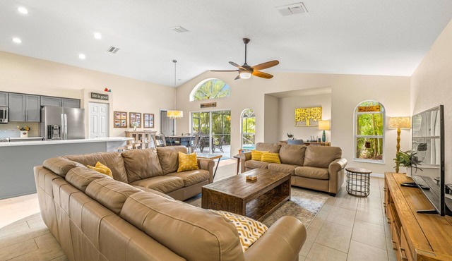 Tarpon Springs Fun in the Sun with a Pool, Beaches and Backyard Chickens