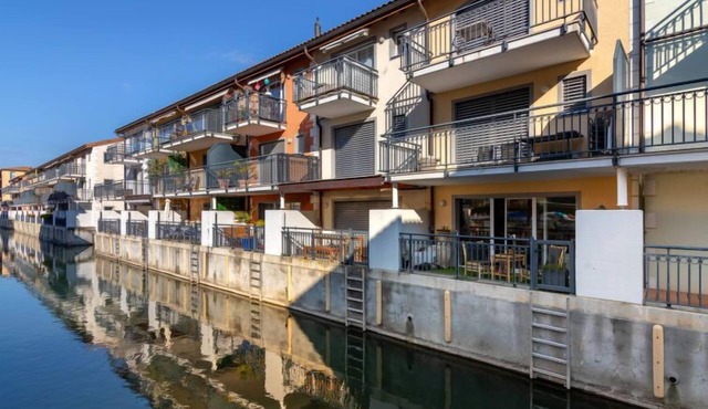 Tasman S12/2 by Interhome