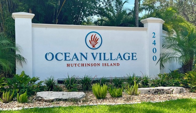 Tasteful and Accomodating One Bedroom/One Bathroom Ocean Village Condo!