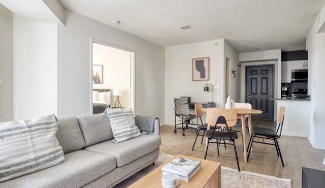 Tasteful Ballston 2BR w/W/D, Gym & Pool, near Metro, by Blueground